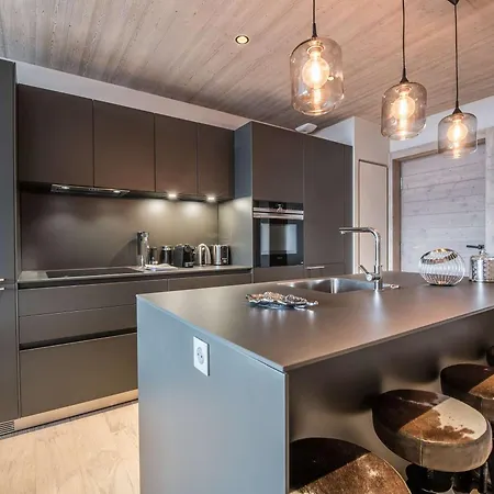 1550 - 5 Pers, Centre, Parking, Wi-fi - Fr-1-631-199